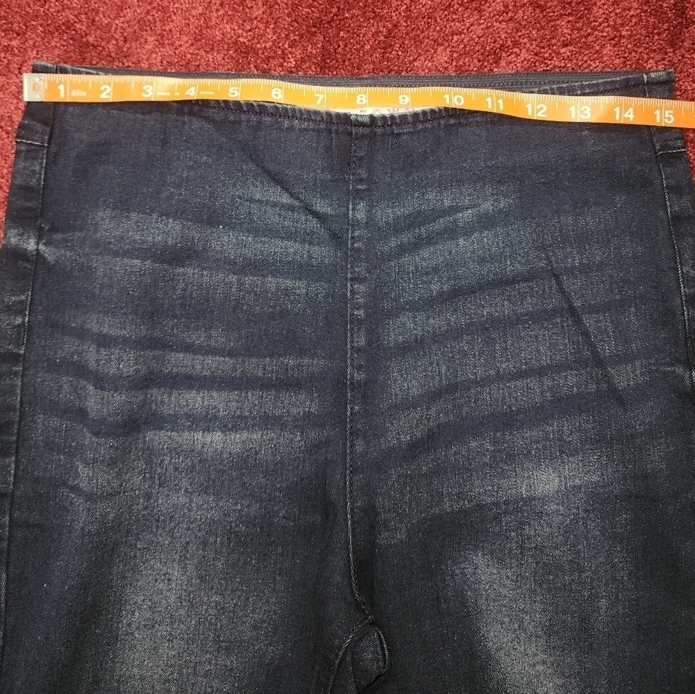 Tinseltown Flare Jeans​ - Picture 8 of 8